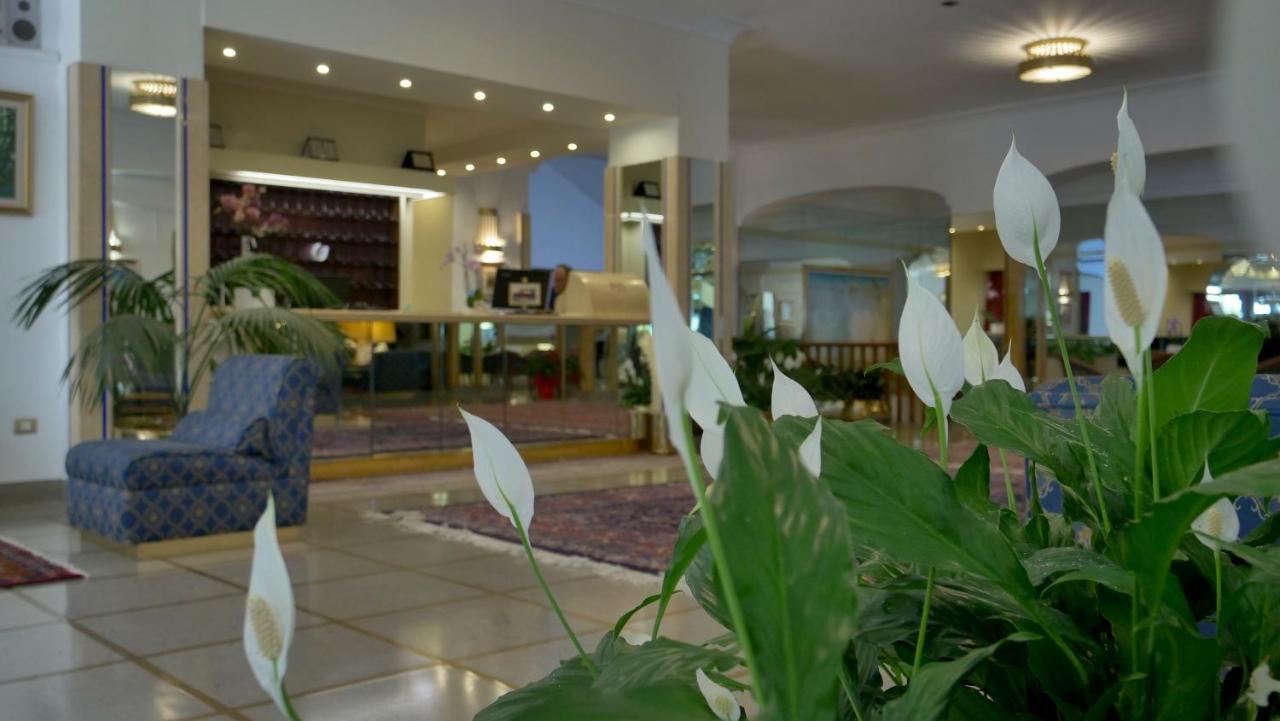 501 Hotel Vibo Valentia Exterior foto